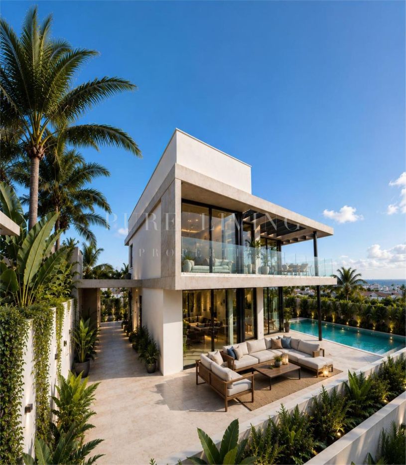 Villa contemporaine neuve de 4 chambres avec vues panoramiques sur la mer et piscine privée à Nueva Andalucía