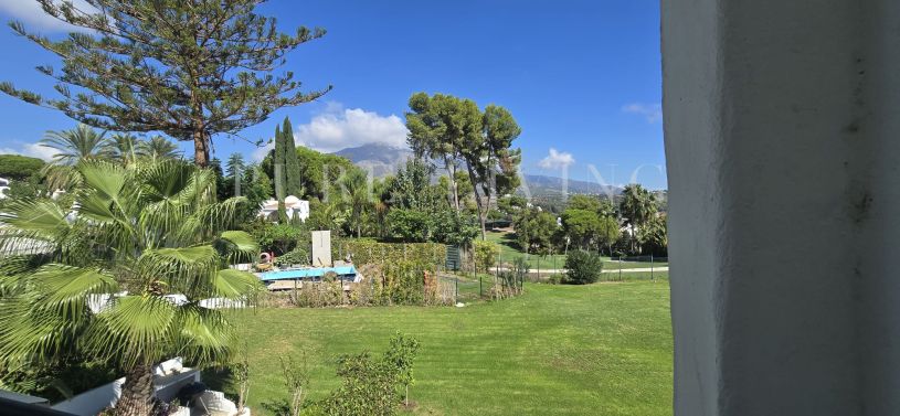 3-Bedroom Townhouse with Renovation Potential in Peñablanca, Nueva Andalucía