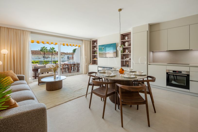 Beautifully refurbished beachside penthouse in El Presidente