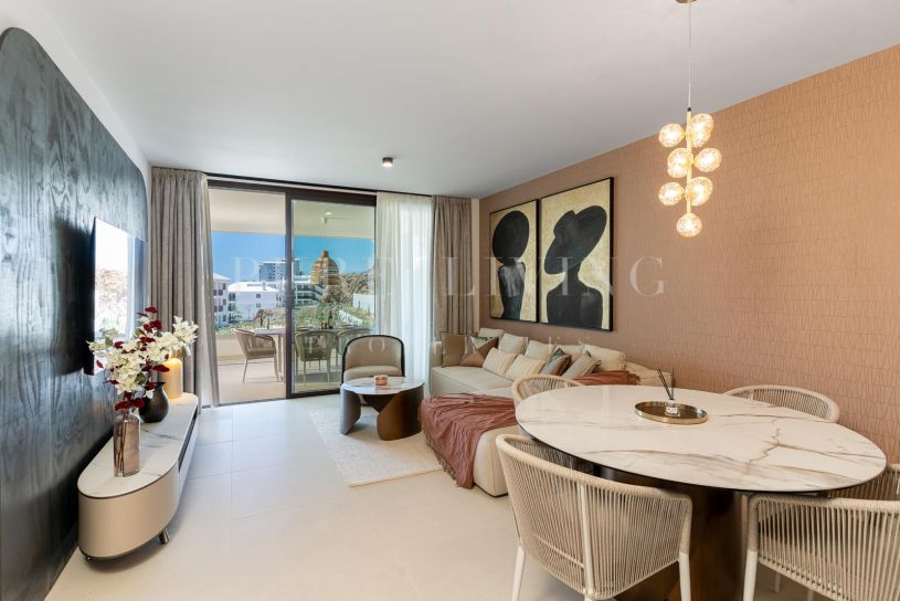 Gloednieuw luxe appartement met uitzicht op het zwembad en toeristische verhuurvergunning in El Higuerón
