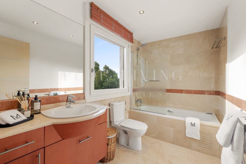 Exclusive Golden Mile Semi-Detached House – Fully Renovated