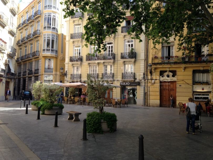 Locaux commerciaux de 202 m2 situés près de la Plaza del Ayuntamiento à Valence.