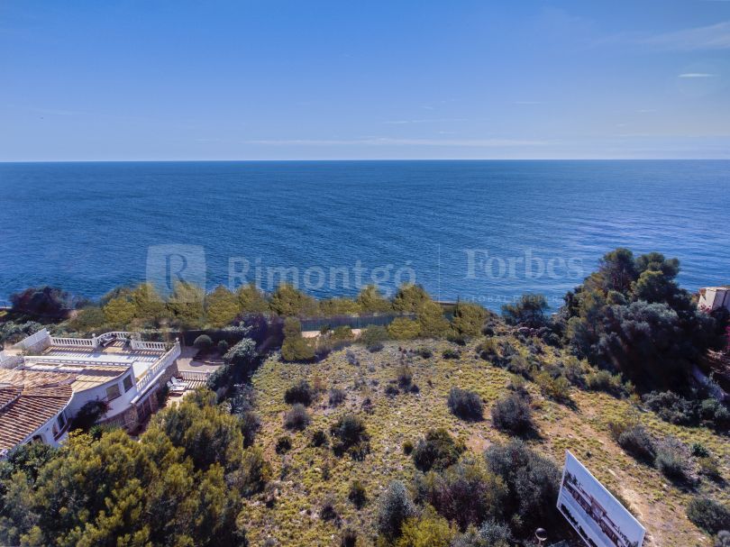 Extensive plot with excellent views in a privileged area of Javea.