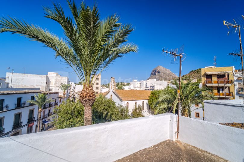 Property with potential in Javea.