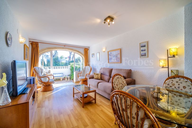 Adosado en venta en la zona de Cala Blanca, Jávea