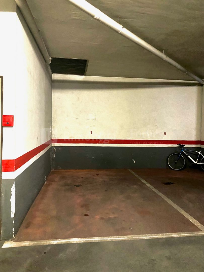 Parking for long term rent in L'Eixample, Valencia
