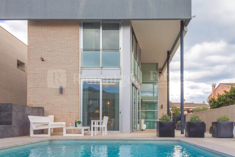 Villa de diseño moderno en venta en Benicassim