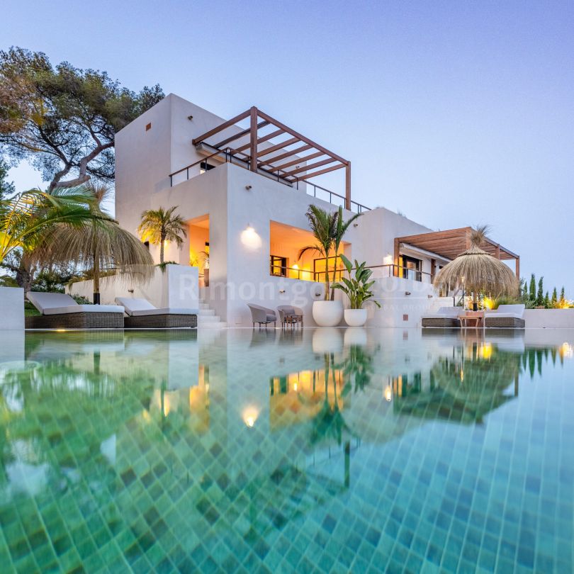 Villa de luxe de style ibicenco avec vue sur la mer à Costa Nova Panorama, Jávea
