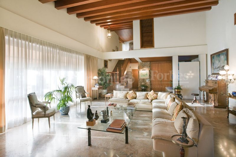 Elegant house with fabulous facilities in Santa Apolonia, Torrente.