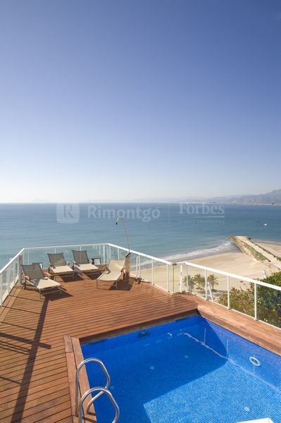 Designer-Villa mit Blick auf das Meer in Cap Blanc, Cullera.