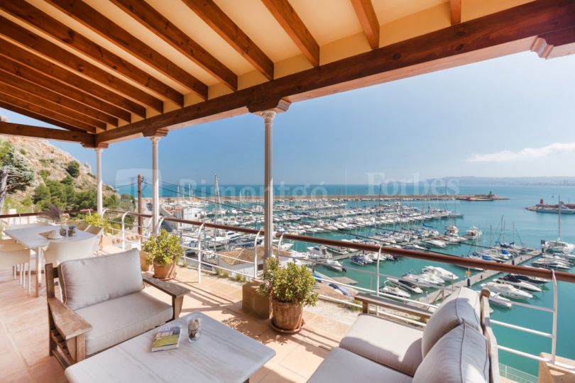 Villa with sea views overlooking Jávea Port, Alicante