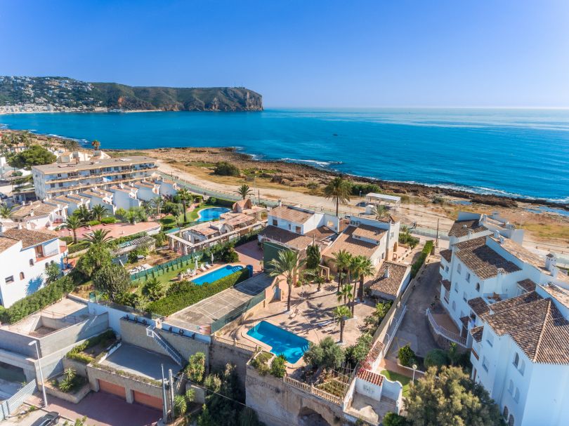 Villa con vistas inmejorables en Montañar I en la localidad de Jávea.