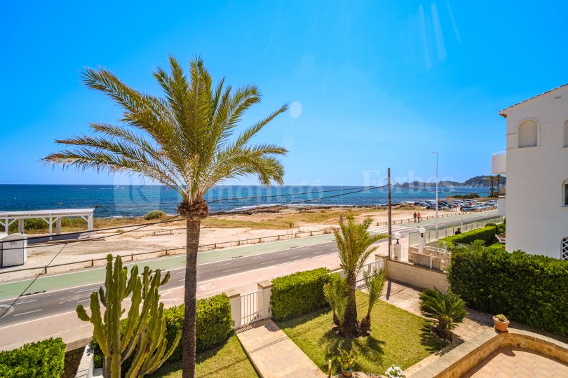 Villa with unbeatable views in Montañar I in the town of Javea.
