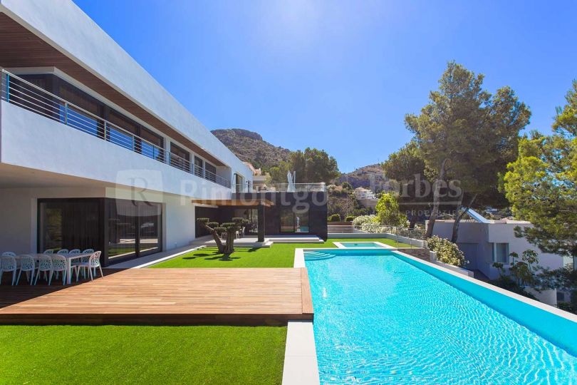 Luxury villa for sale in Altea Hills, Alicante.