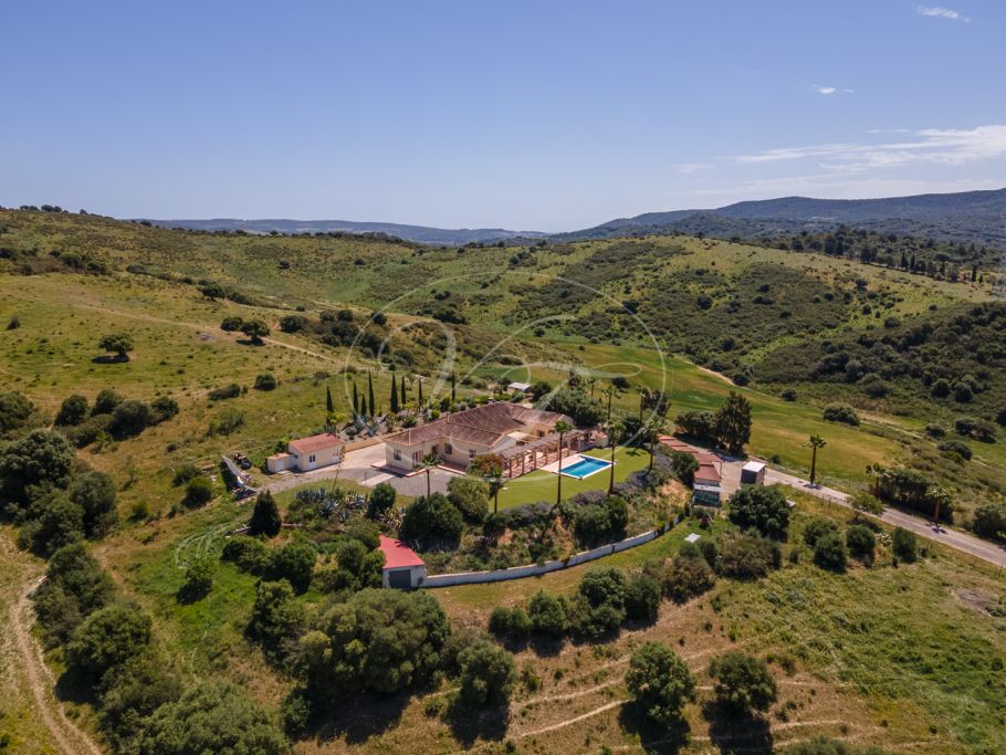 Wunderschönes Cortijo mit Reitanlage, Sotogrande