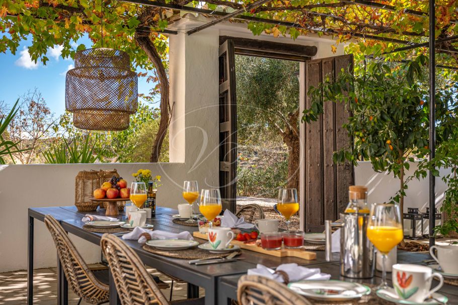 Stunning Renovated Spanish Cortijo with Guest House, Granada