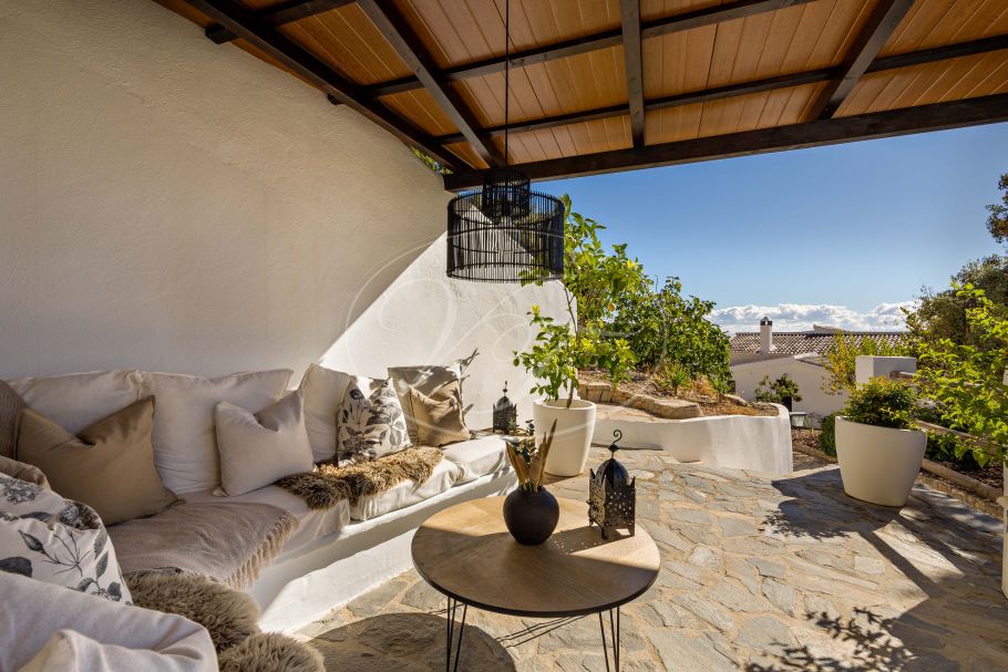 Stunning Renovated Spanish Cortijo with Guest House, Granada
