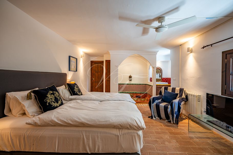 Stunning Renovated Spanish Cortijo with Guest House, Granada