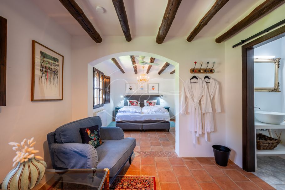 Stunning Renovated Spanish Cortijo with Guest House, Granada