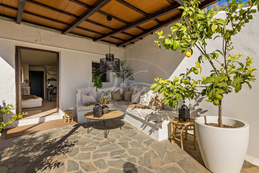 Stunning Renovated Spanish Cortijo with Guest House, Granada