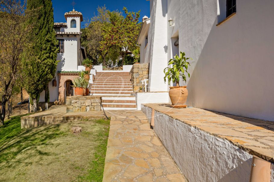 Stunning Renovated Spanish Cortijo with Guest House, Granada