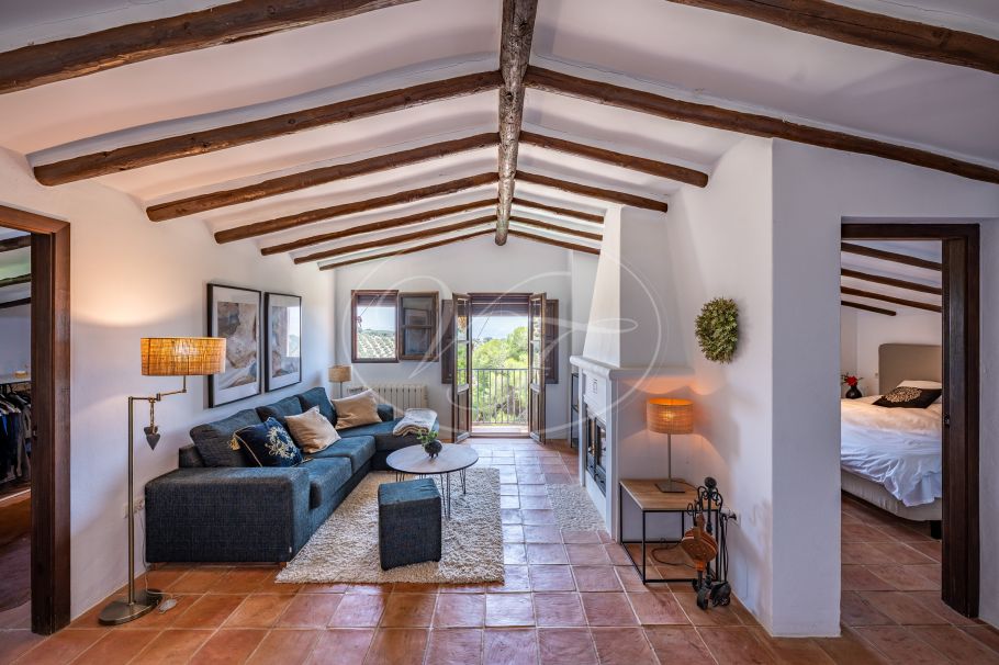 Stunning Renovated Spanish Cortijo with Guest House, Granada