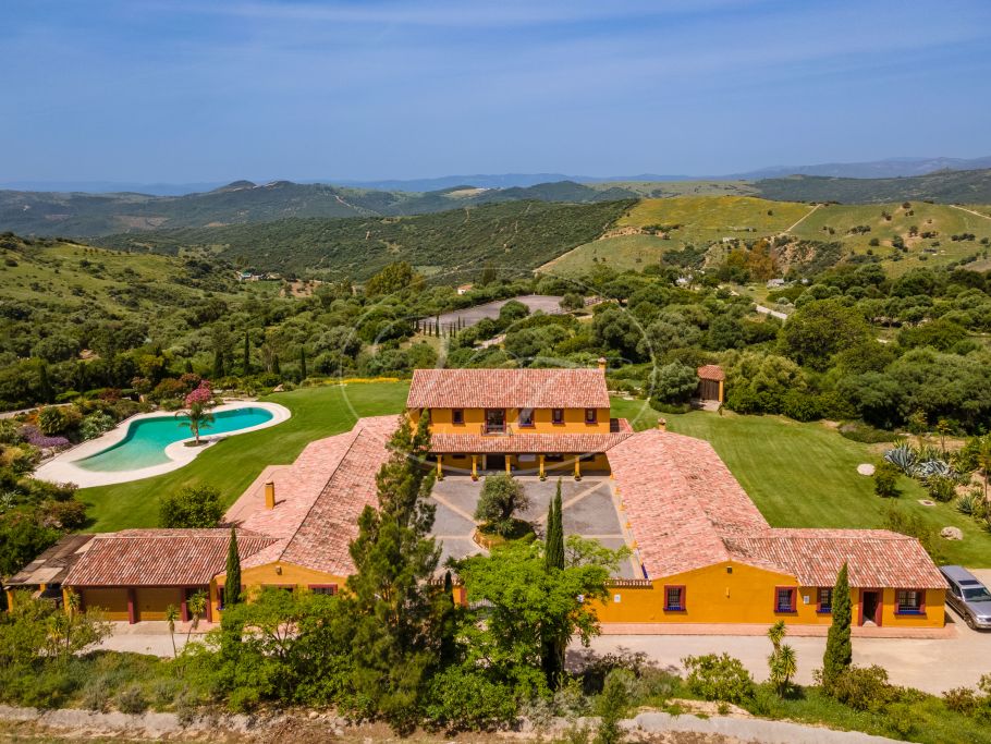Luxe landhuis met gastenverblijf nabij Sotogrande, Casares