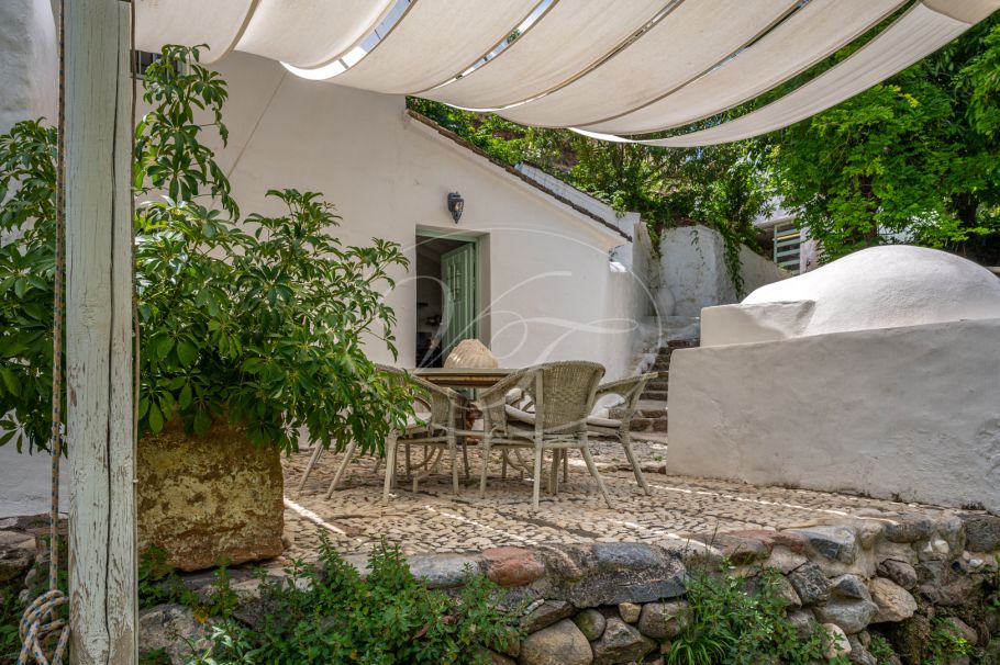 Finca histórica andaluza en venta, Coin