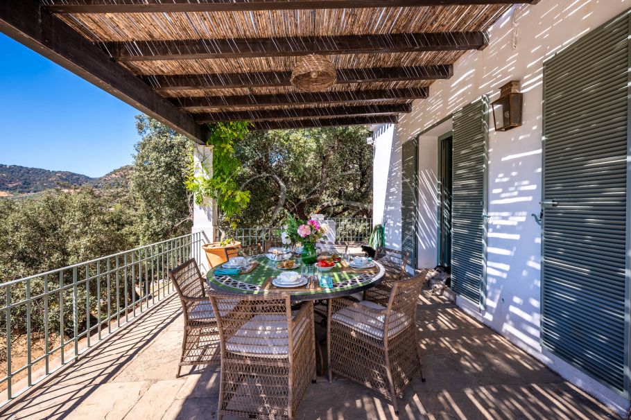 Stunning cortijo on privileged position, Gaucin