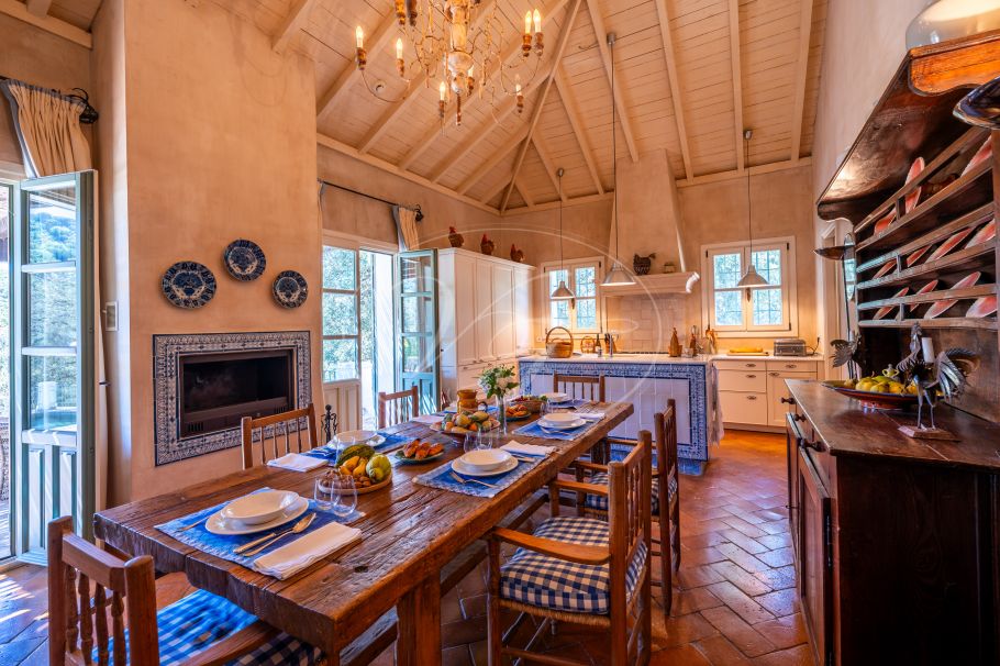 Stunning cortijo on privileged position, Gaucin
