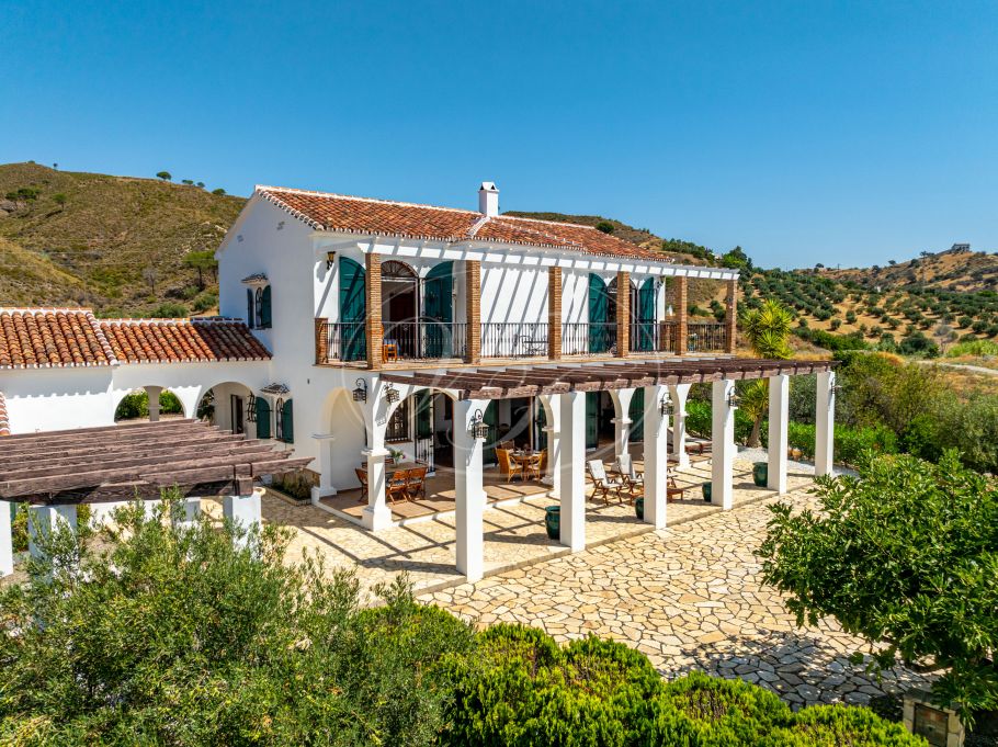 Magnifica chalet en el campo con olivar y huerto, Casarabonela