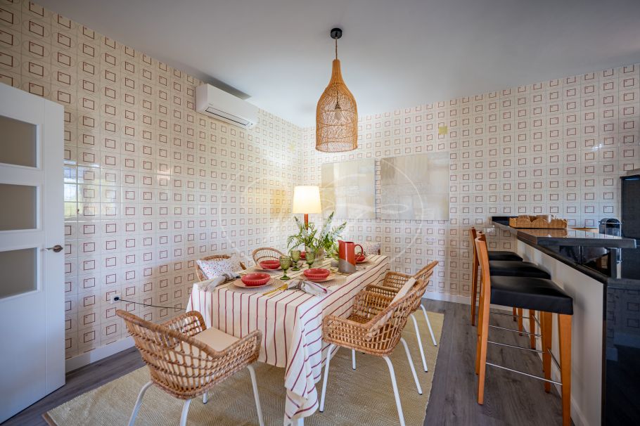 Beautiful country home with Vineyard, 1 studio & 1 guest apartment, Ronda