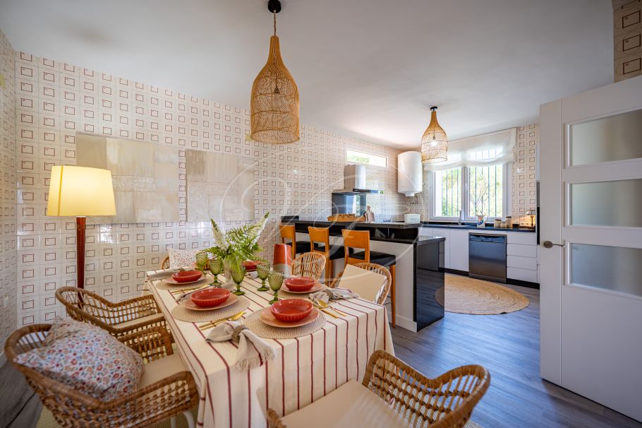Beautiful country home with Vineyard, 1 studio & 1 guest apartment, Ronda