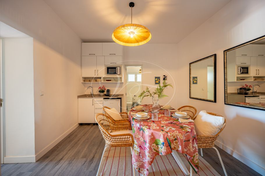 Beautiful country home with Vineyard, 1 studio & 1 guest apartment, Ronda