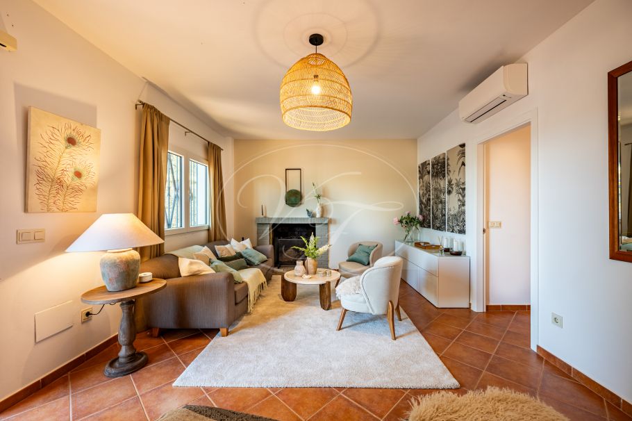 Beautiful country home with Vineyard, 1 studio & 1 guest apartment, Ronda