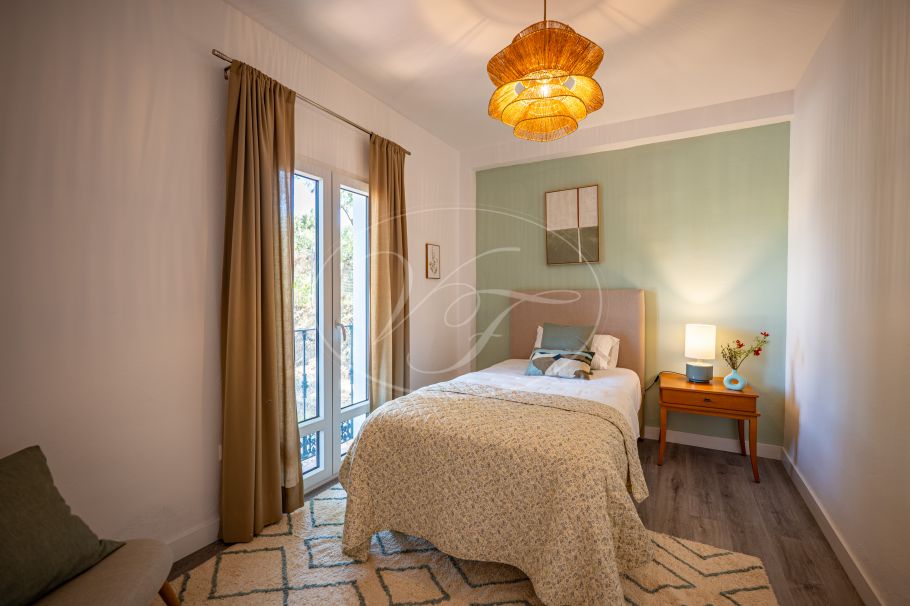 Beautiful country home with Vineyard, 1 studio & 1 guest apartment, Ronda