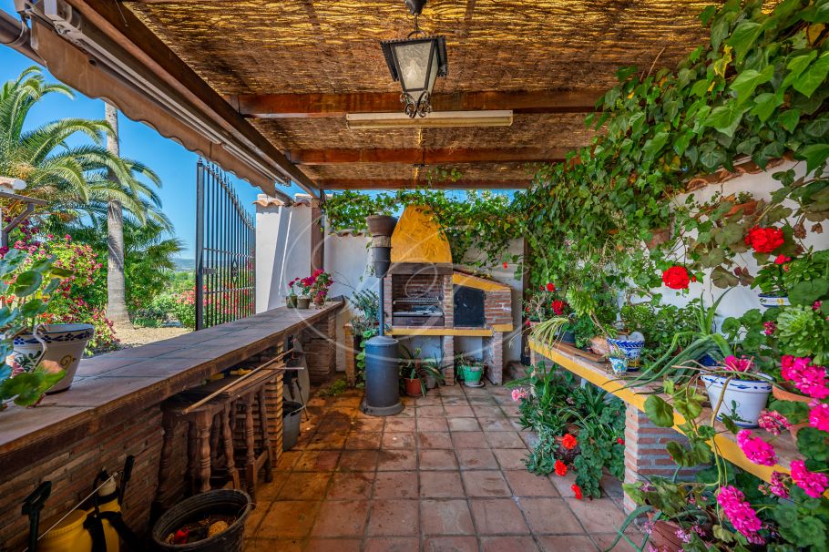 Hermosa casa de campo andaluza con viñedo y bodega, Ronda