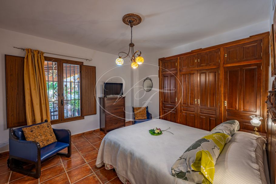 Hermosa casa de campo andaluza con viñedo y bodega, Ronda