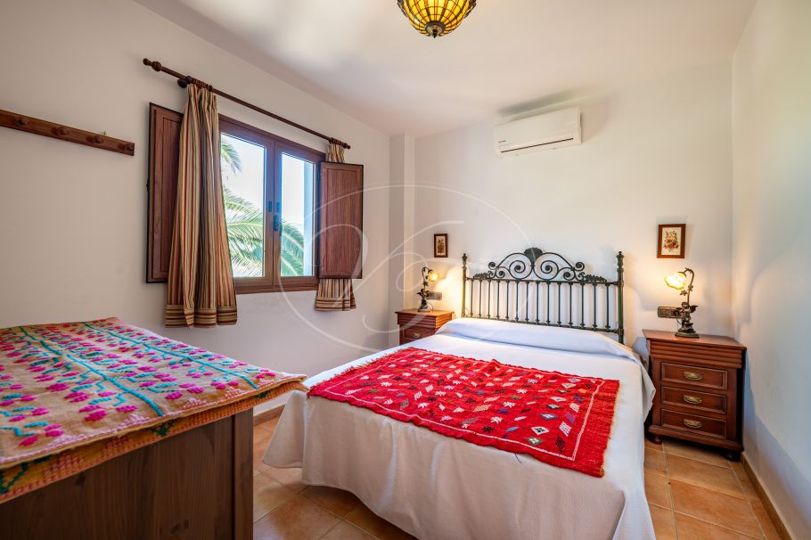 Hermosa casa de campo andaluza con viñedo y bodega, Ronda