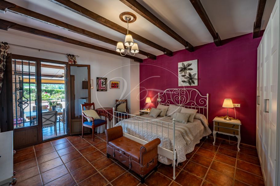 Hermosa casa de campo andaluza con viñedo y bodega, Ronda