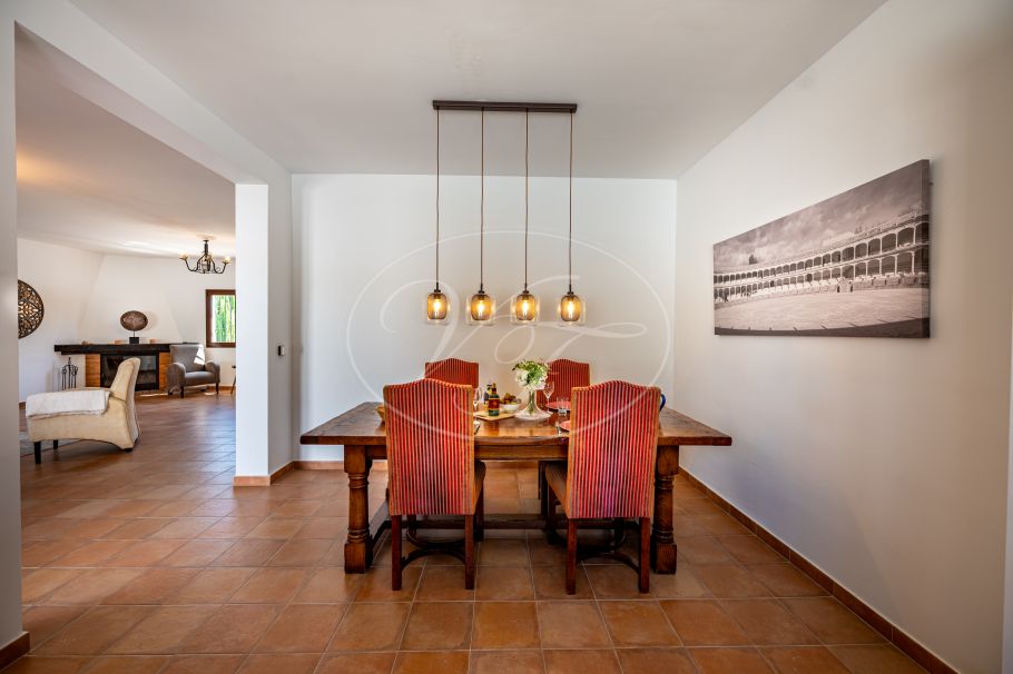 Moderne finca met prachtige tuin en gastenstudio, Ronda