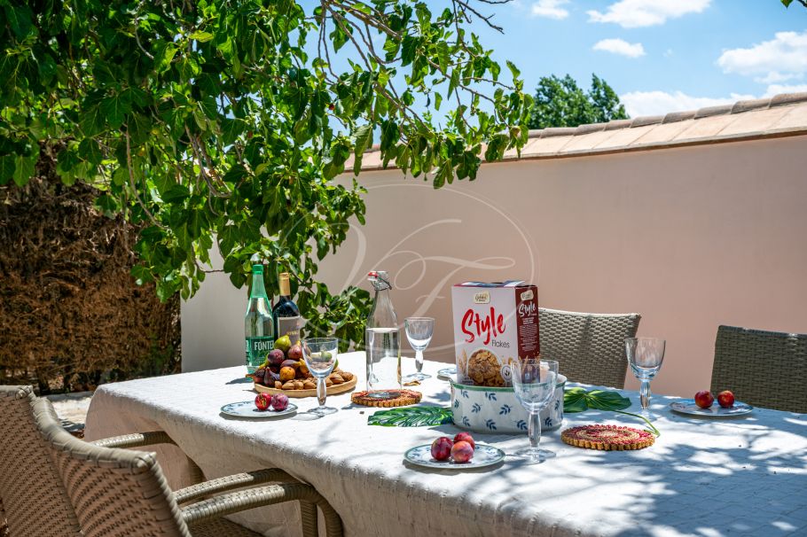 Moderne finca met prachtige tuin en gastenstudio, Ronda