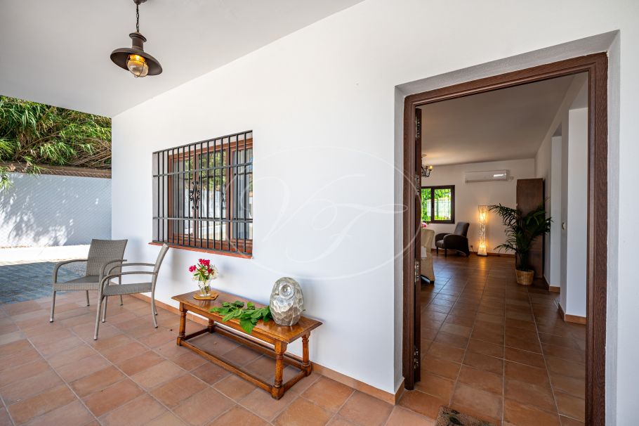 Moderne finca met prachtige tuin en gastenstudio, Ronda