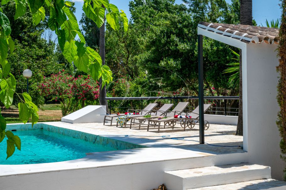 Moderne finca met prachtige tuin en gastenstudio, Ronda