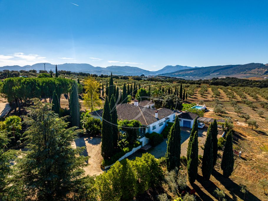 Cortijo Andaluz con casa de invitados, completamente reformado, Ronda