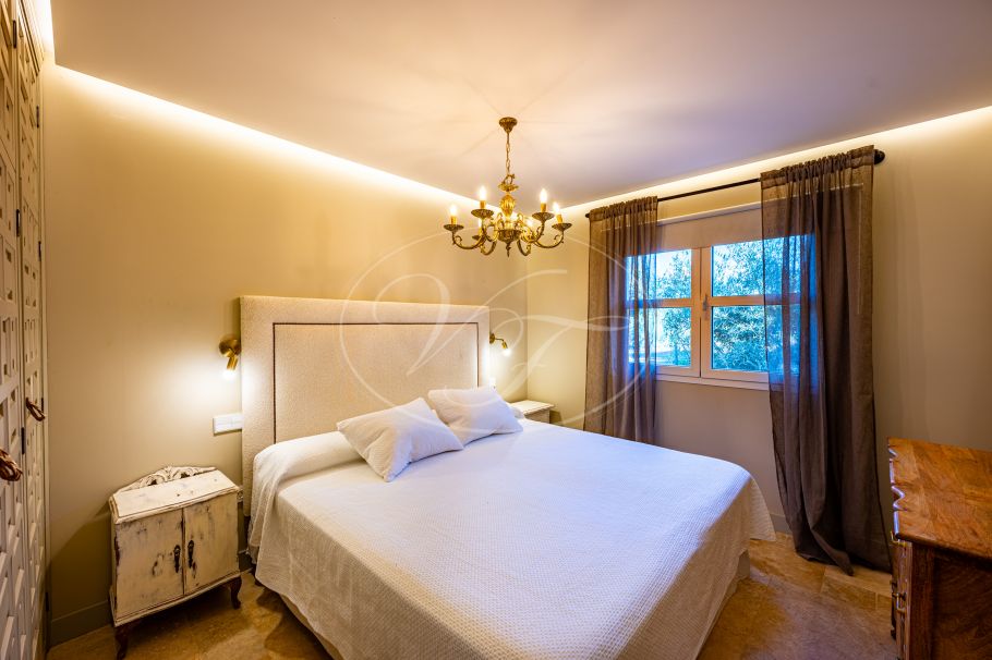 Andalusisches Cortijo mit Gästehaus, vollständig renoviert, Ronda