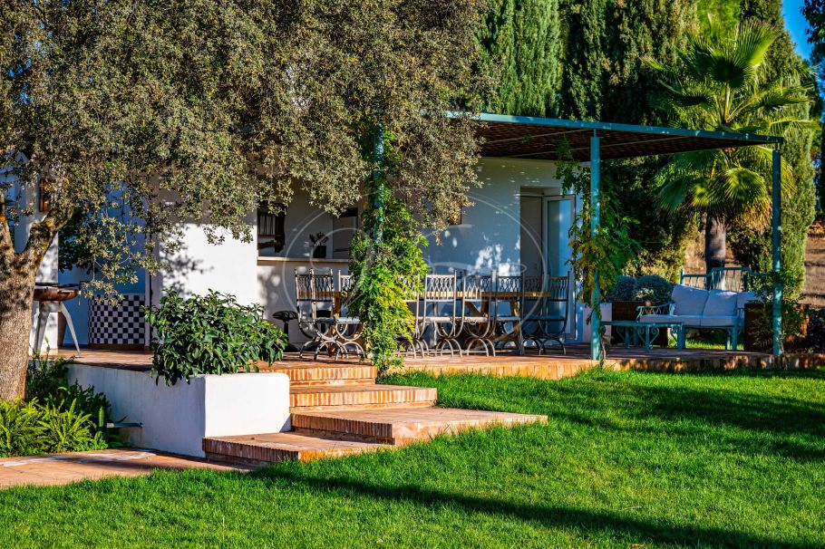 Andalusisches Cortijo mit Gästehaus, vollständig renoviert, Ronda