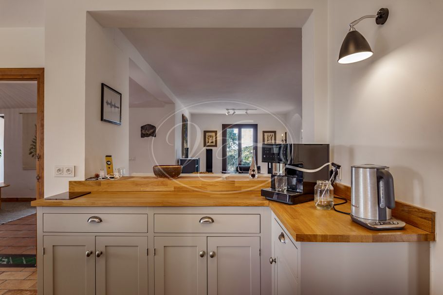 Modernised Country property with Spectacular Vistas, Casares Montaña