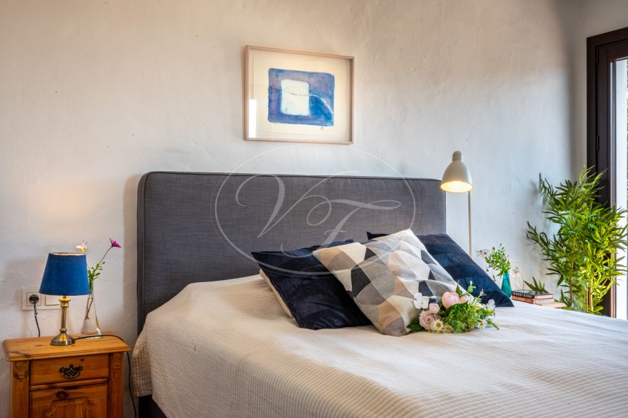 Casa de Campo modernizada con Vistas Espectaculares, Casares Montaña
