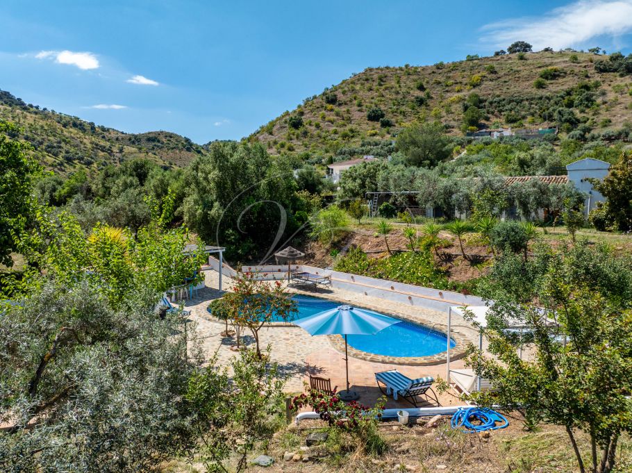 Beautiful Andalusian Finca With 2 Guesthouses, Almogia